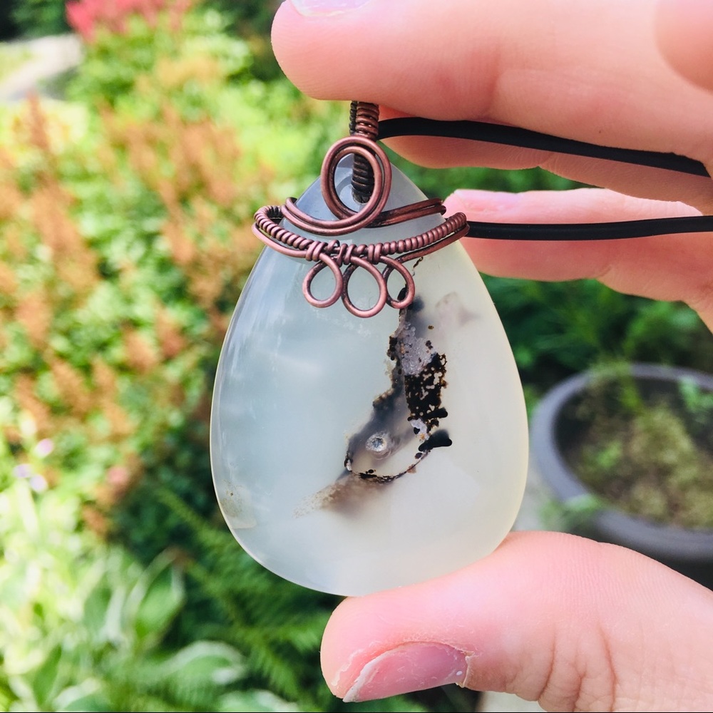 Dendritic Agate Wire wrapped pendant necklace - Picture 3 of 5